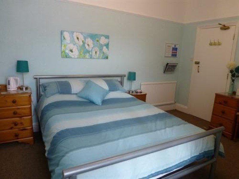 The Meltham Guest House Скарборо Экстерьер фото