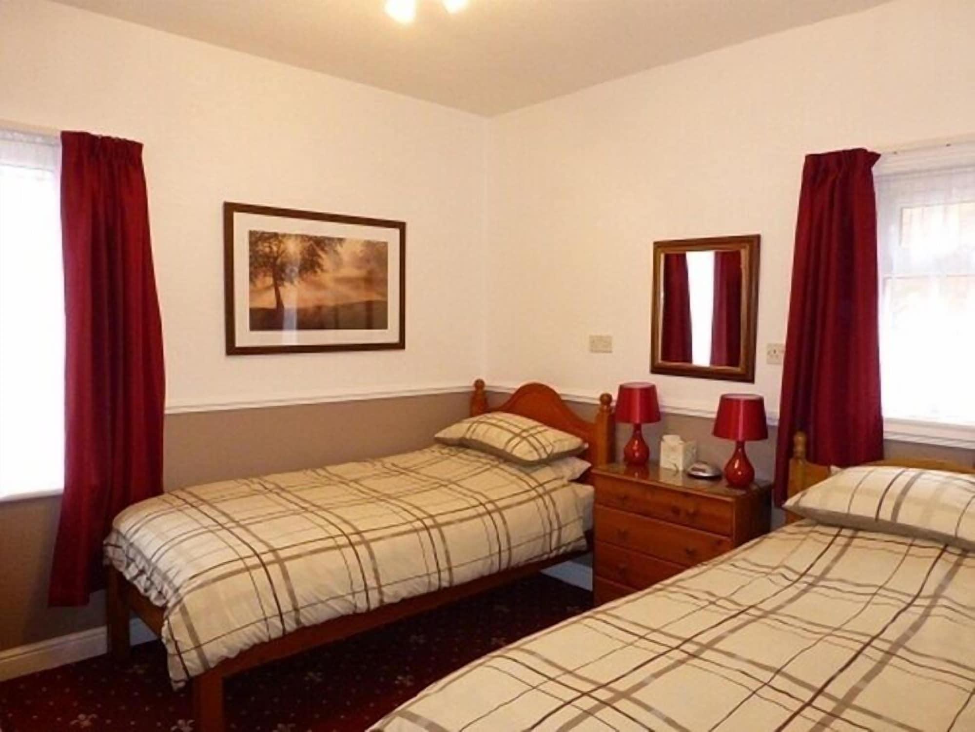 The Meltham Guest House Скарборо Экстерьер фото